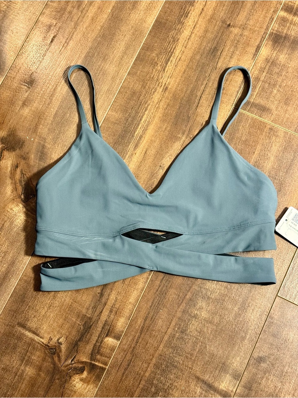 Lululemon Women’s Blue sports bra sz 8 NWT